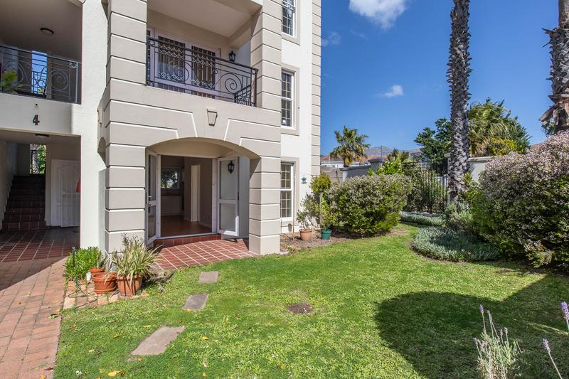 To Let 1 Bedroom Property for Rent in Tokai Western Cape